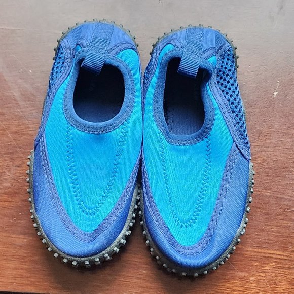 NWOT Airwalk Blue/Black Kids Water Shoes Size 8 - Picture 2 of 15